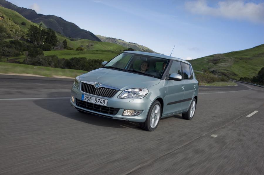  Skoda Fabia 2010 года  (фото 38 из 57)